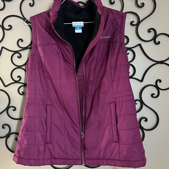 Columbia Women's Purple Vest - Picture 1 of 9